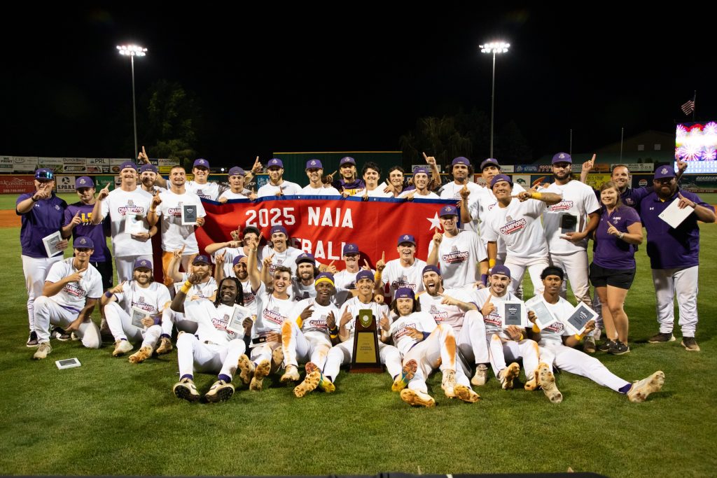 WS Champ Group Pic